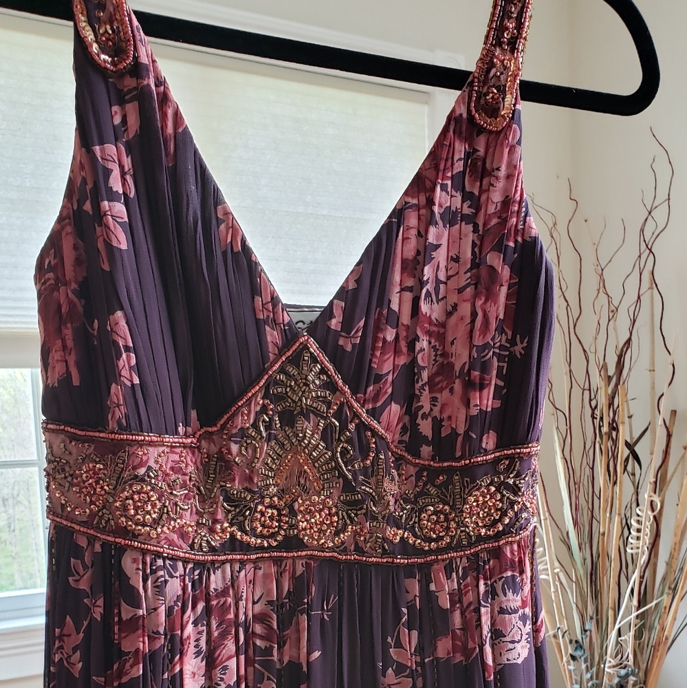Beautiful floral beaded dress - size 6